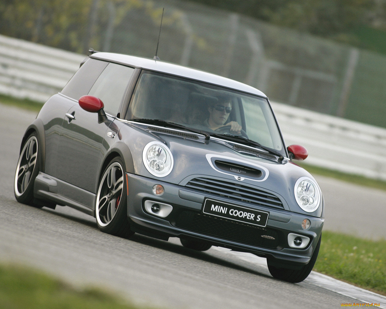 , mini